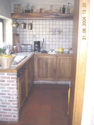 kitchen002.jpg