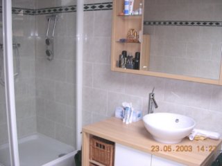 showerroom04.jpg